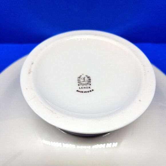 Lenox Pedestal Bowl Gold Trim pristine condition 9-3/8" - Picture 6 of 9